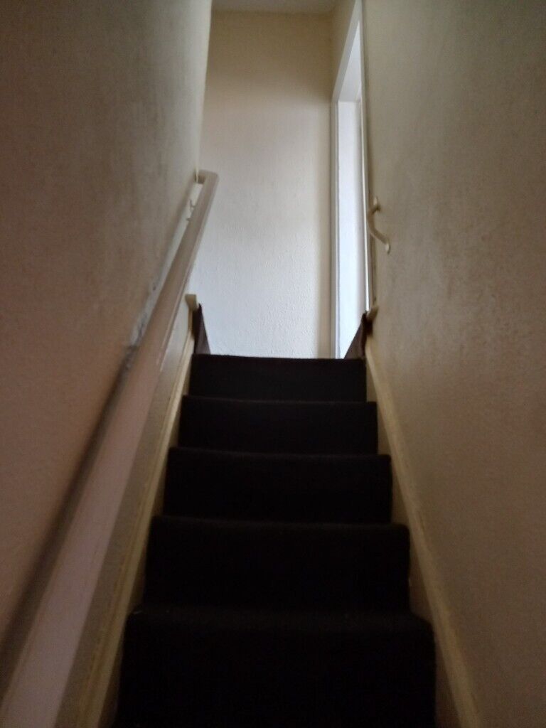 **TO LET** 30 ANCASTER STREET** 2 BEDROOM** DSS ACCEPTED** NO DEPOSIT**