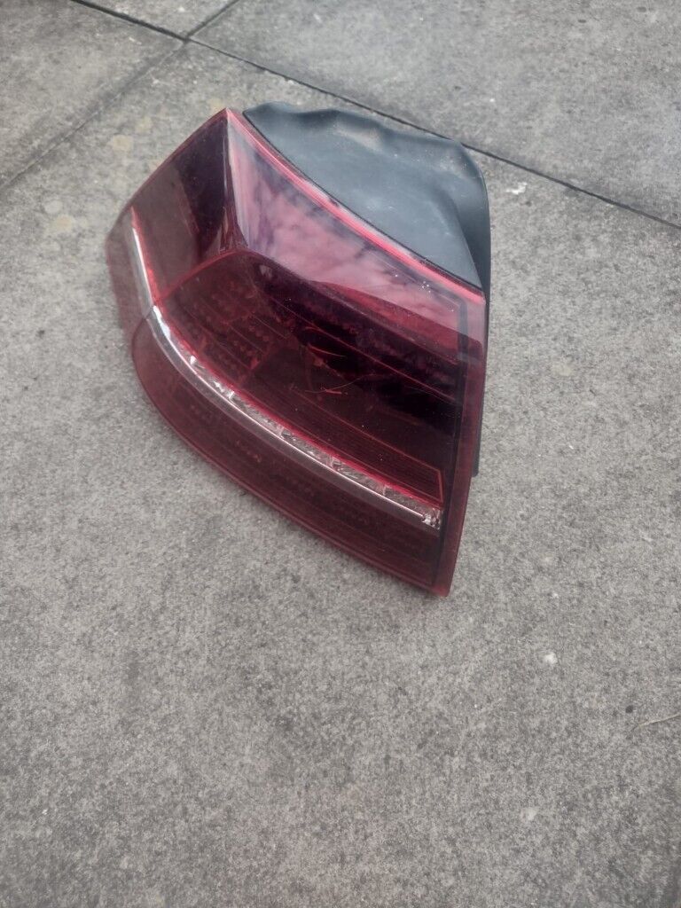 VW GOLF R MK7 REAR PASSENGER LED LIGHT CLUSTER 5G0945207 C 