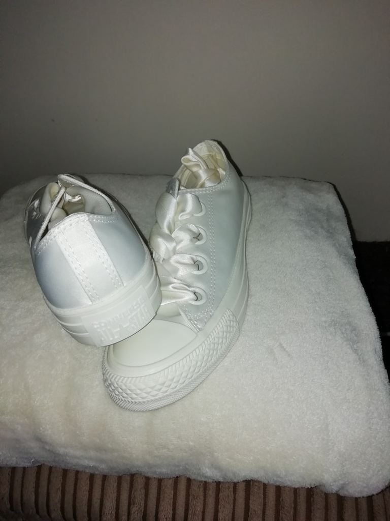 Cream conserve trainers. Size3 new never wore