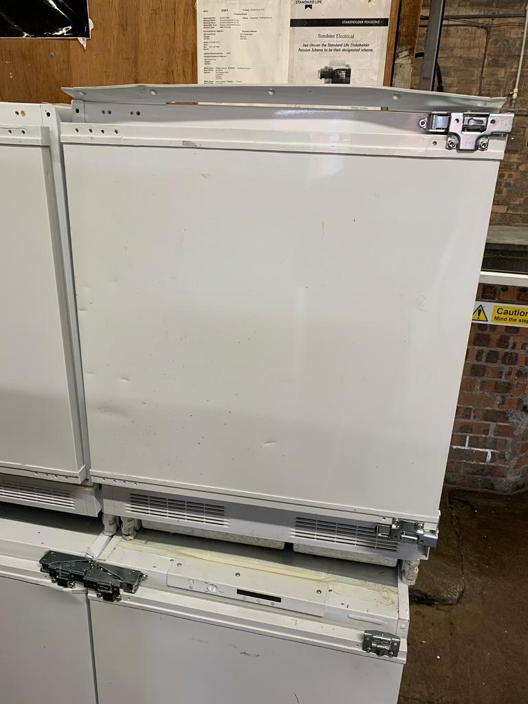 New Scratch N’ Dent Integrated Under Counter Fridge & Freezer
