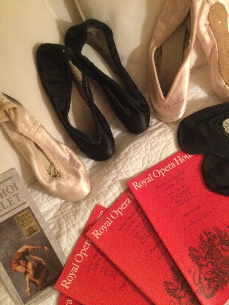 Ballet Shoes & Programmes from the Bolshoi at the ROH 1986
