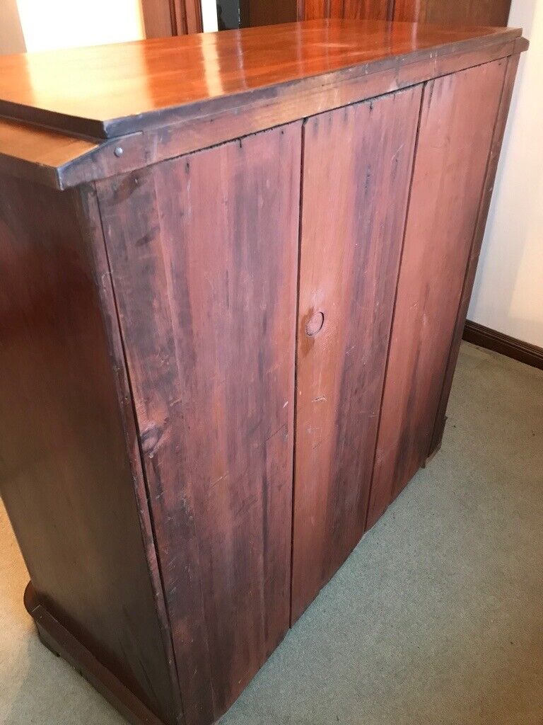 Antique Wooden Chest of Drawers
