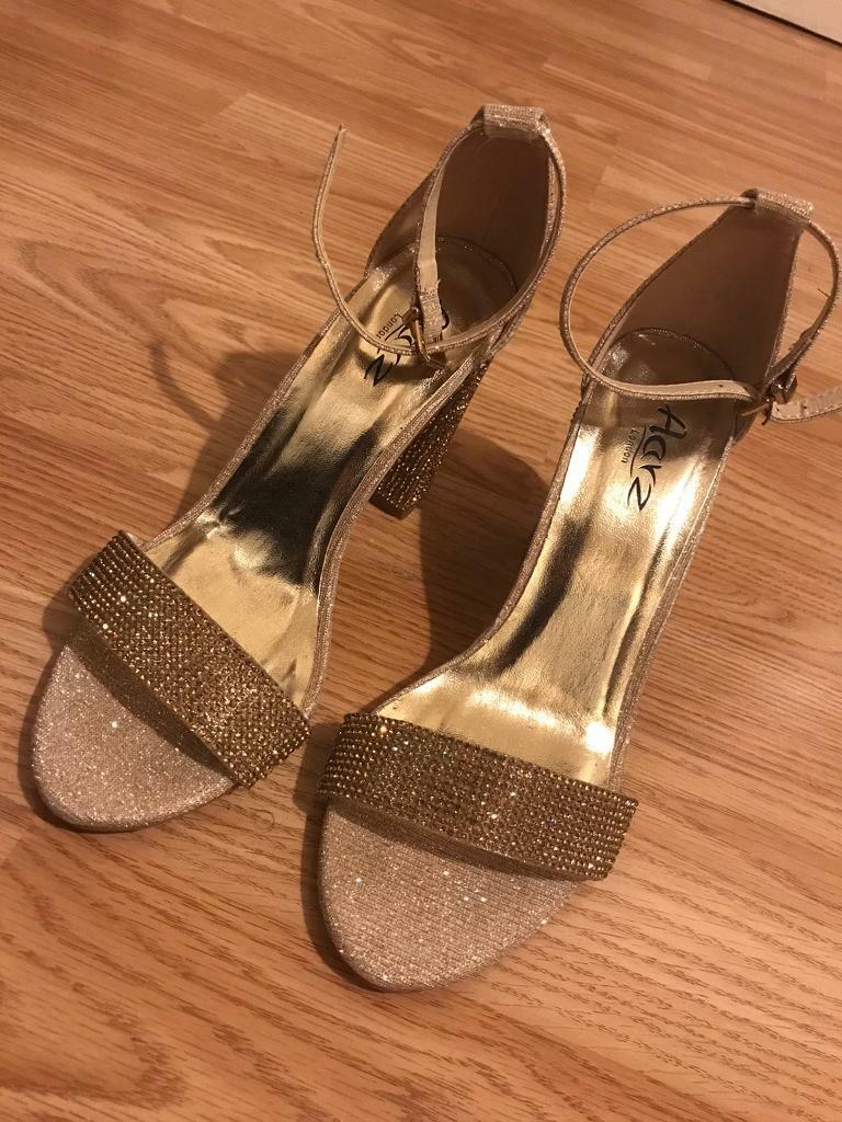 Ladies gold/bronze diamond block heels size 3