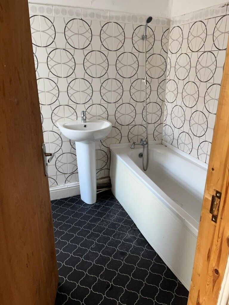 DSS ACCOMMODATION- HANDSWORTH- BIRMINGHAM