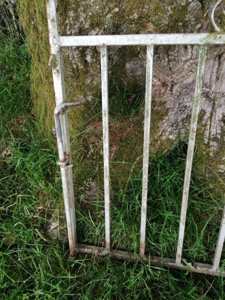 9ft DRIVEWAY GATES
