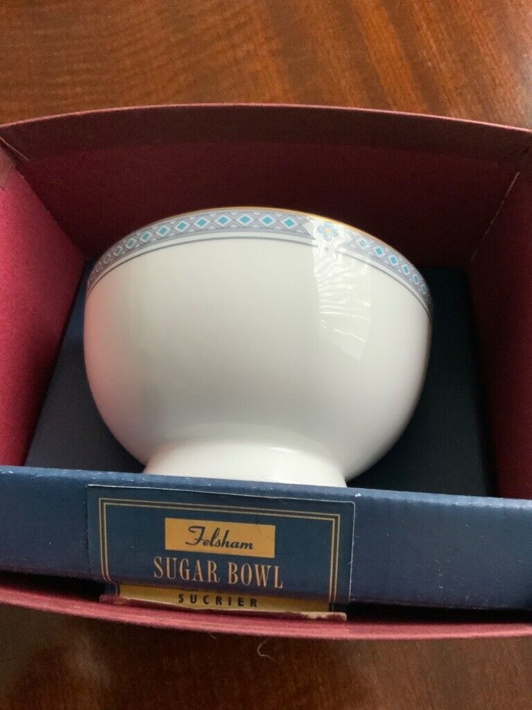 New boxed M&S Felsham China teapot, milk jug & sugar bowl