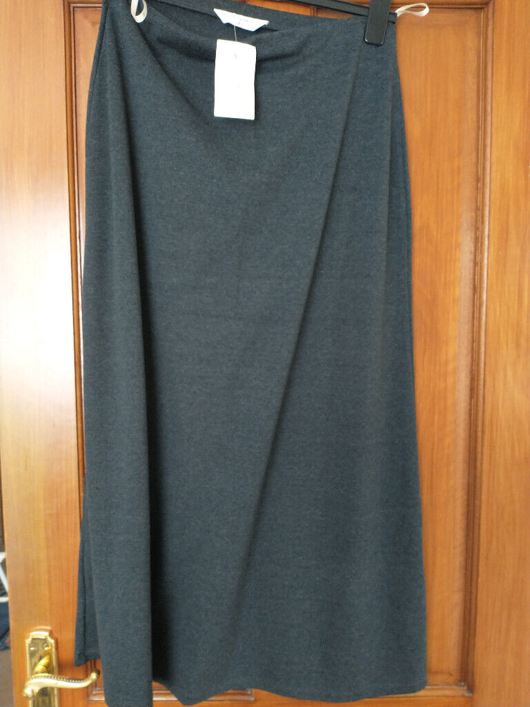 image for SKIRT, SIZE 14. Grey, jersey marl.  Dorothy Perkins. New, still labelled.