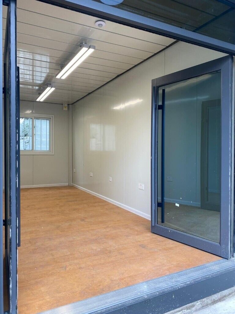 South London Wimbledon Private Office Space, Workshop, Restaurant and Storage Space to let 