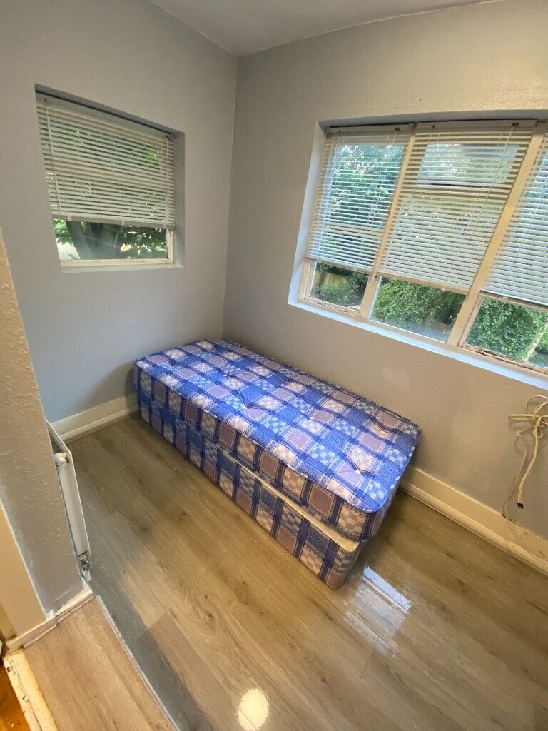 Nice spacious ROOM available today. LHA rate. Bills included. No upfront costs.