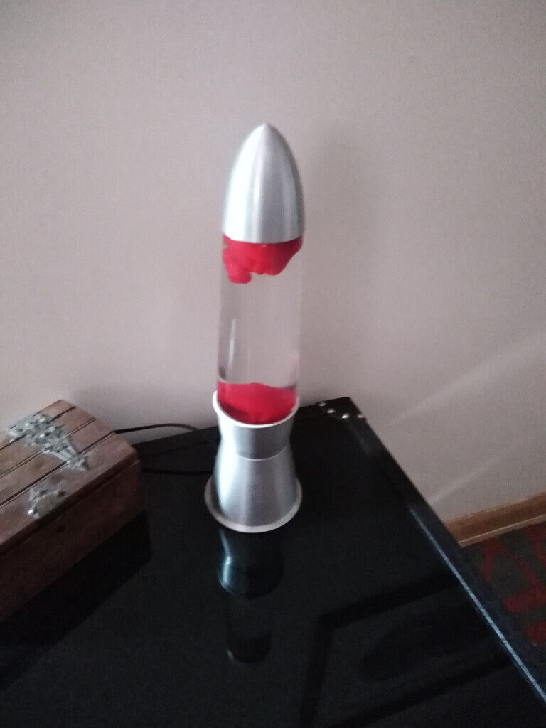 dezac rocket lava lamp, relaxing/wellbieng/chillaxing/retro/vintage decor