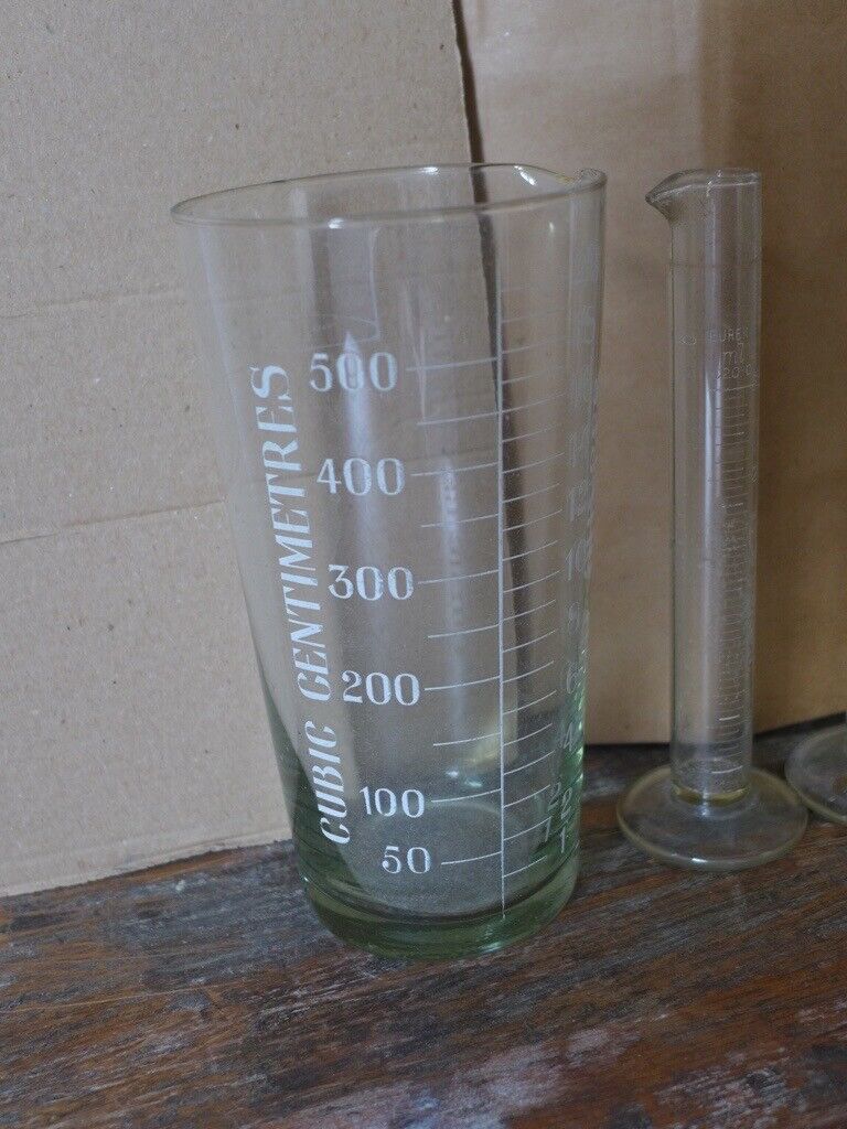 VINTAGE SCIENCE LABORATORY CHEMISTRY PHOTOGRAPHIC GLASSWARE JARS VASES
