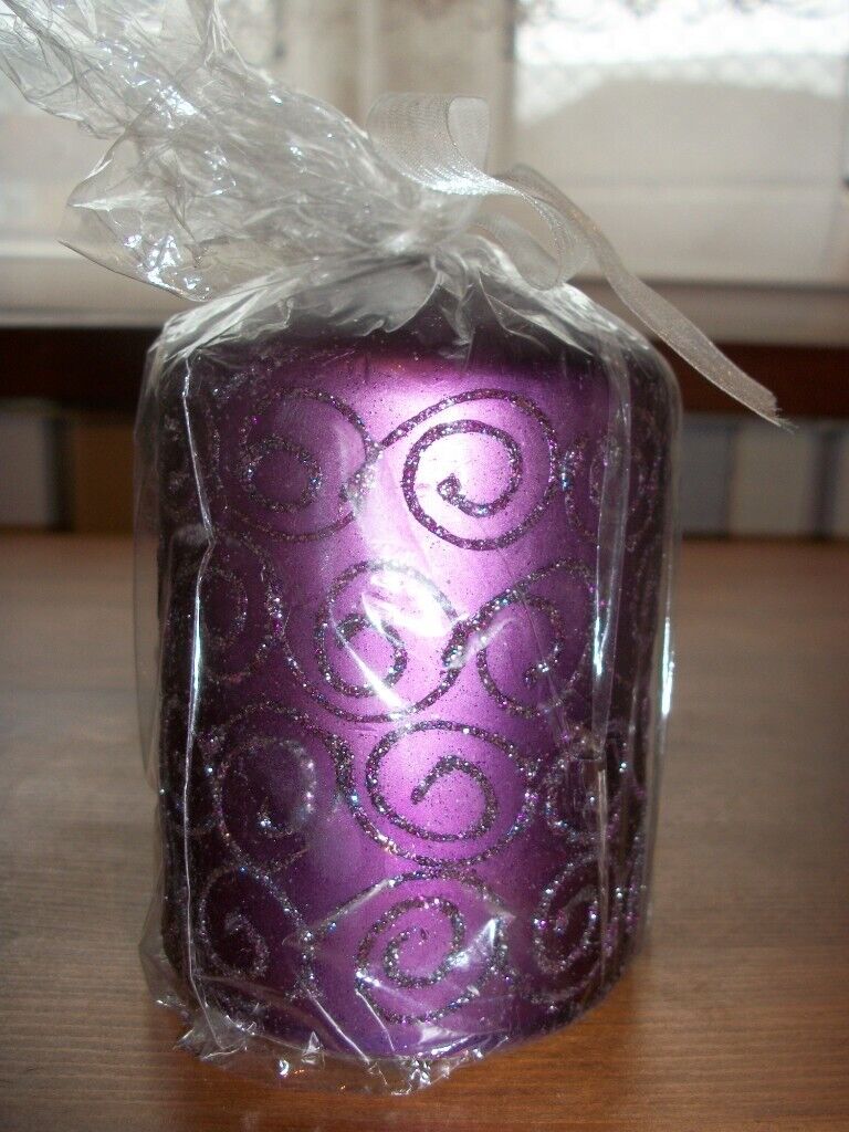 image for BRAND NEW PURPLE SHIMMER CANDLE