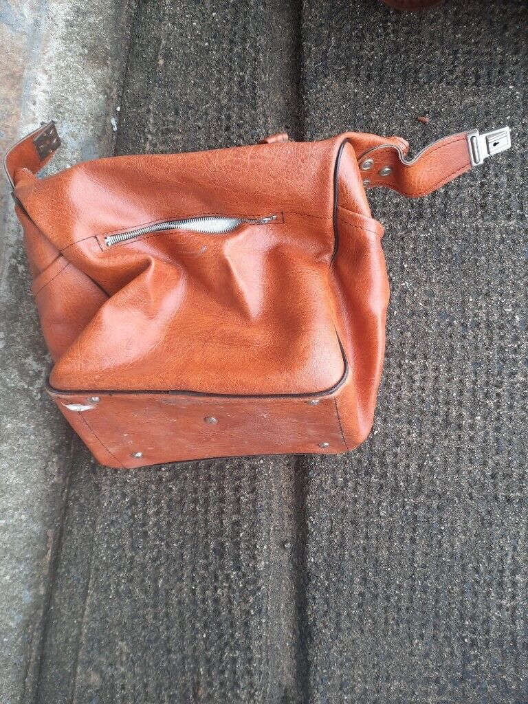 image for luggage holdall strong new.