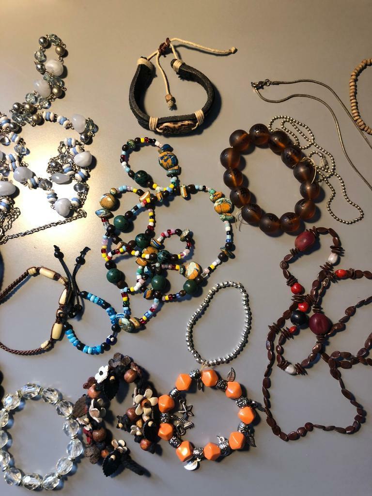 Bundle of Jewellery
