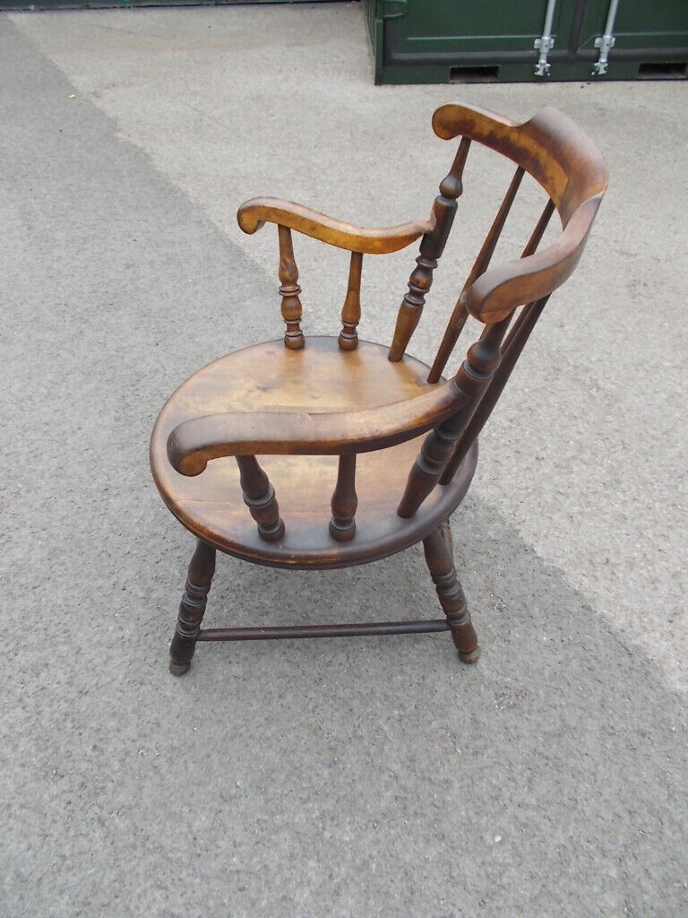 image for Antique Gorgeous low back Windsor beech wood carve country housechair on ball& reed legs