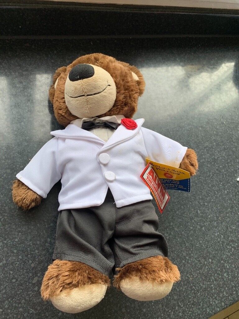 £5 per Build a bear -4 separate bears plus outfits can sell as bundle or separately 