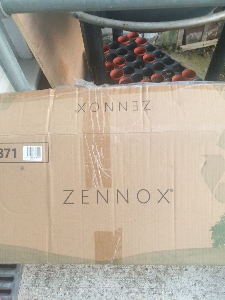 zennox keyboard, 54 keys, in Harrow, London Gumtree