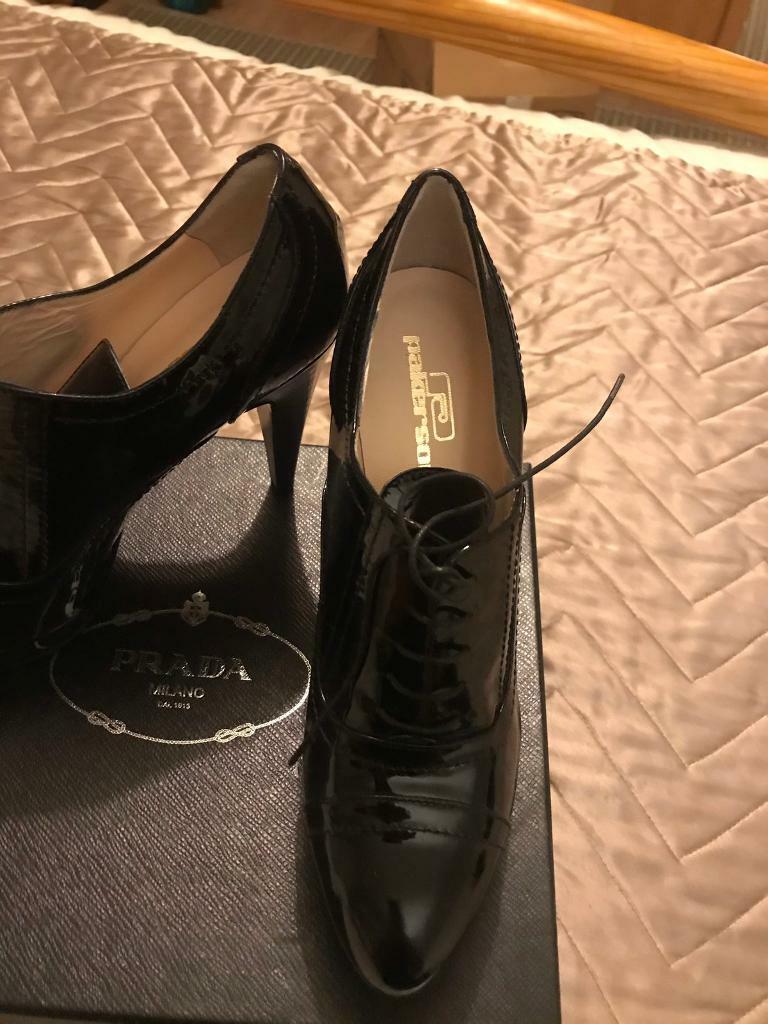 image for Woman’s shoes