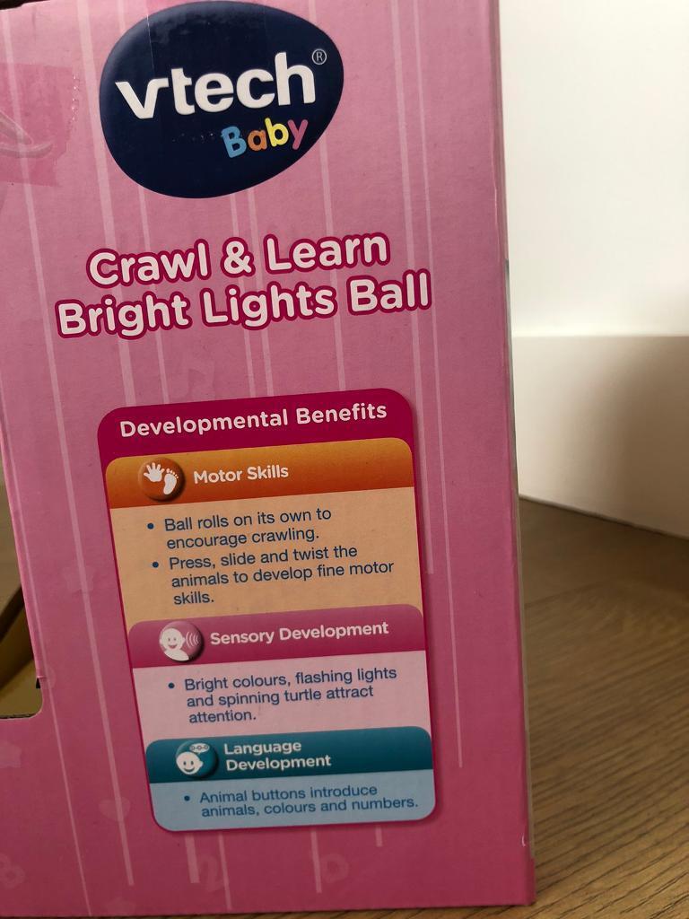 V Tech Crawl & Learn Bright Light Up Ball 