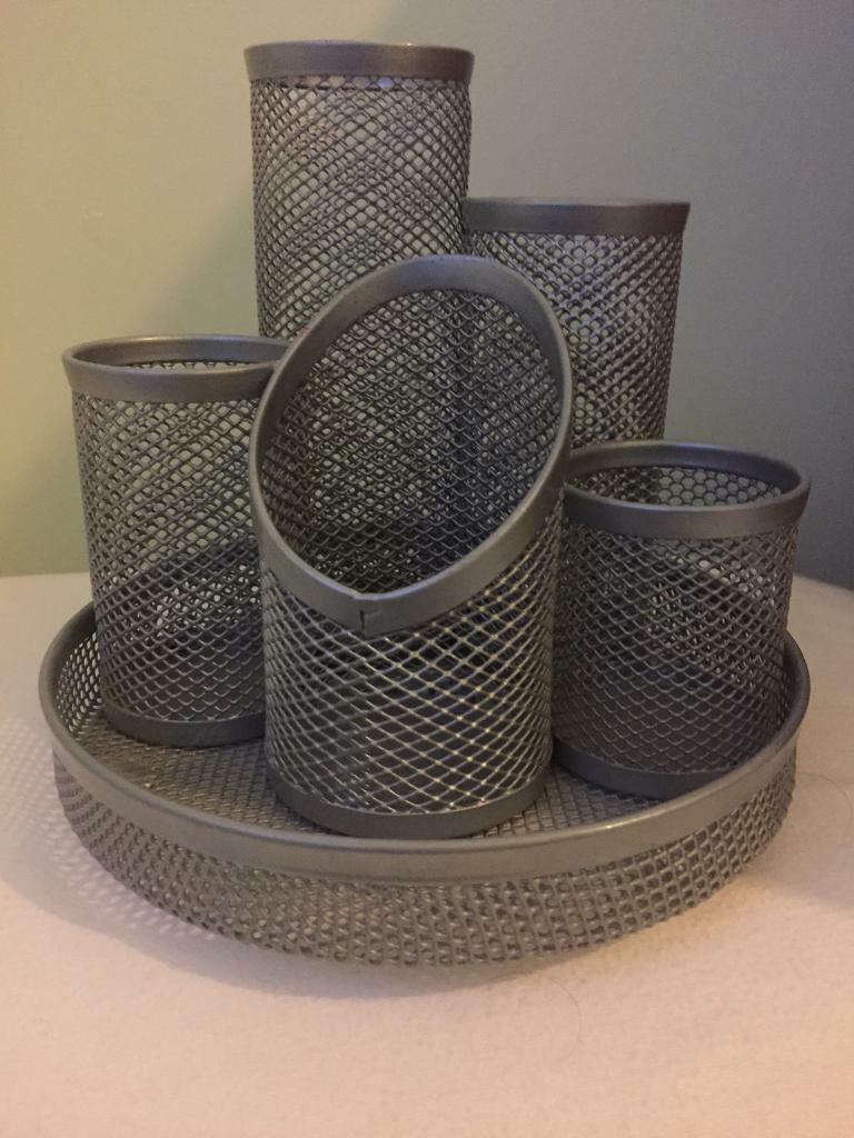 STORAGE HOLDER
