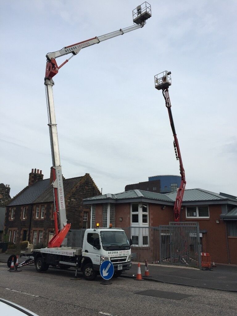 HYDRAULIC PLATFORM / CHERRY PICKER WITH OPERATOR FOR HIRE IN EDINBURGH, LOTHIANS AND FIFE