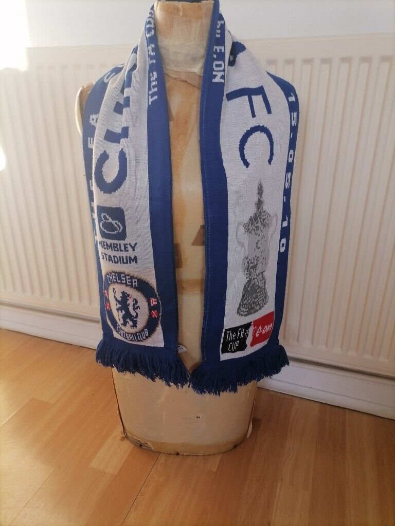 Football Memorabilia: CHELSEA F.C.SCARF. FA Cup Final 2010 Wembley. 