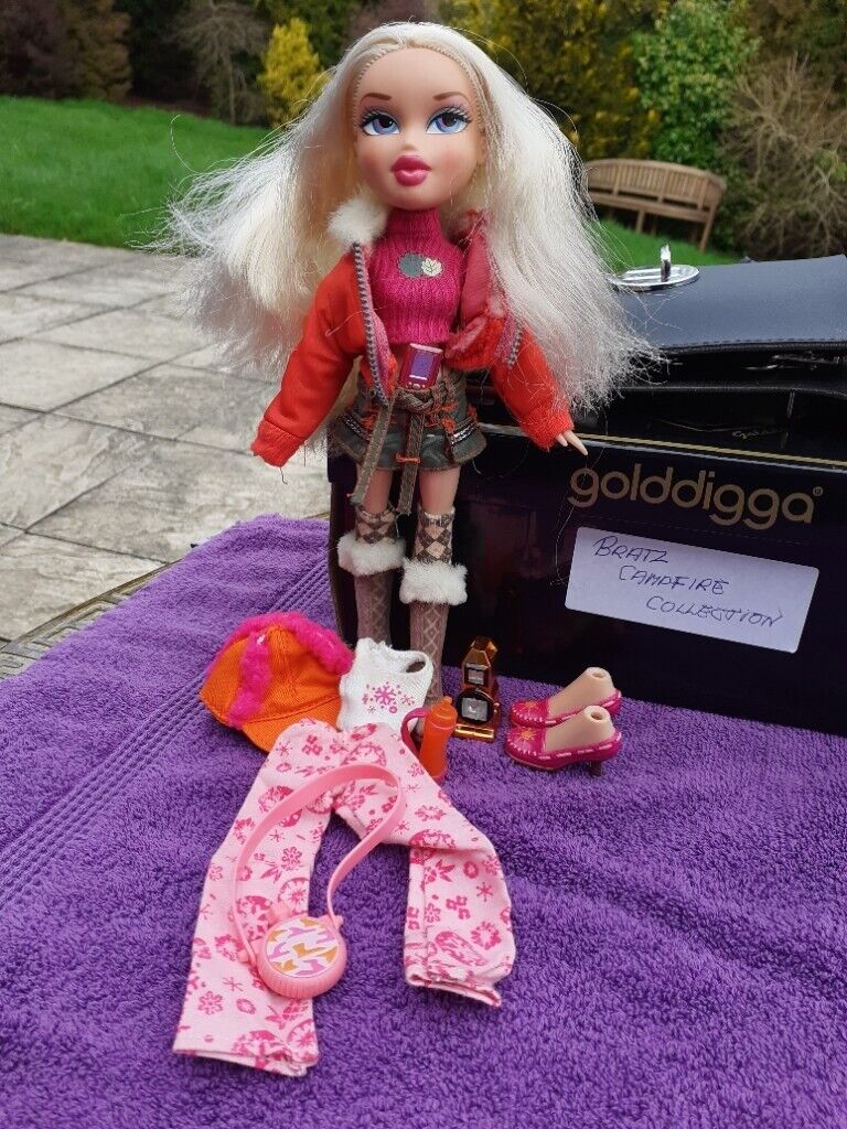 RARE Bratz Trio of Campfire Dolls from 2005 with CLOE, PHOEBE & YASMIN