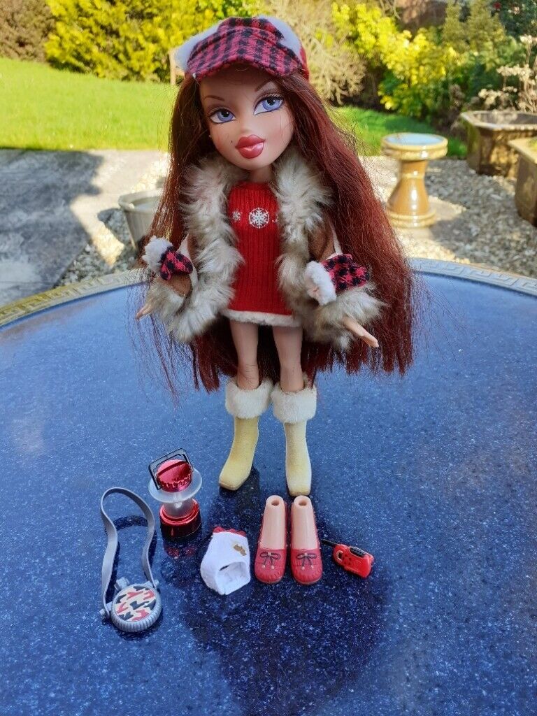 RARE Bratz Trio of Campfire Dolls from 2005 with CLOE, PHOEBE & YASMIN