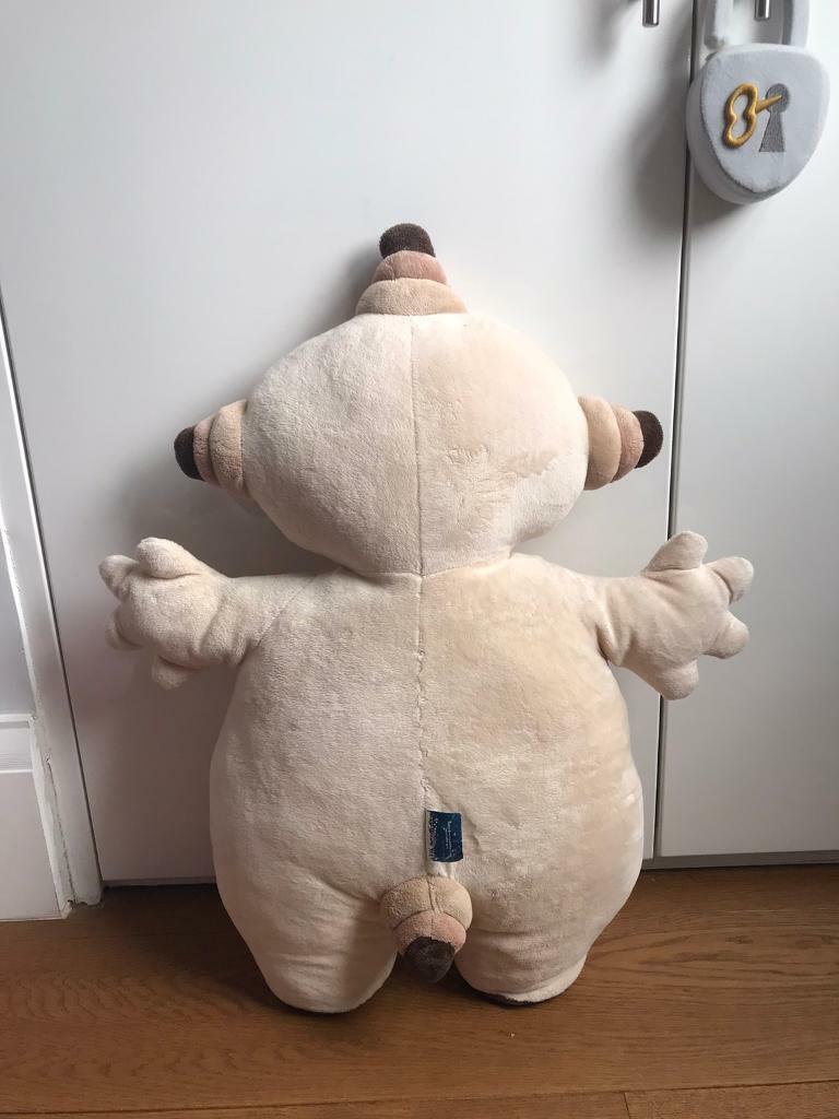 In the night garden Giant Makka Pakka and Iggle Piggle soft toys