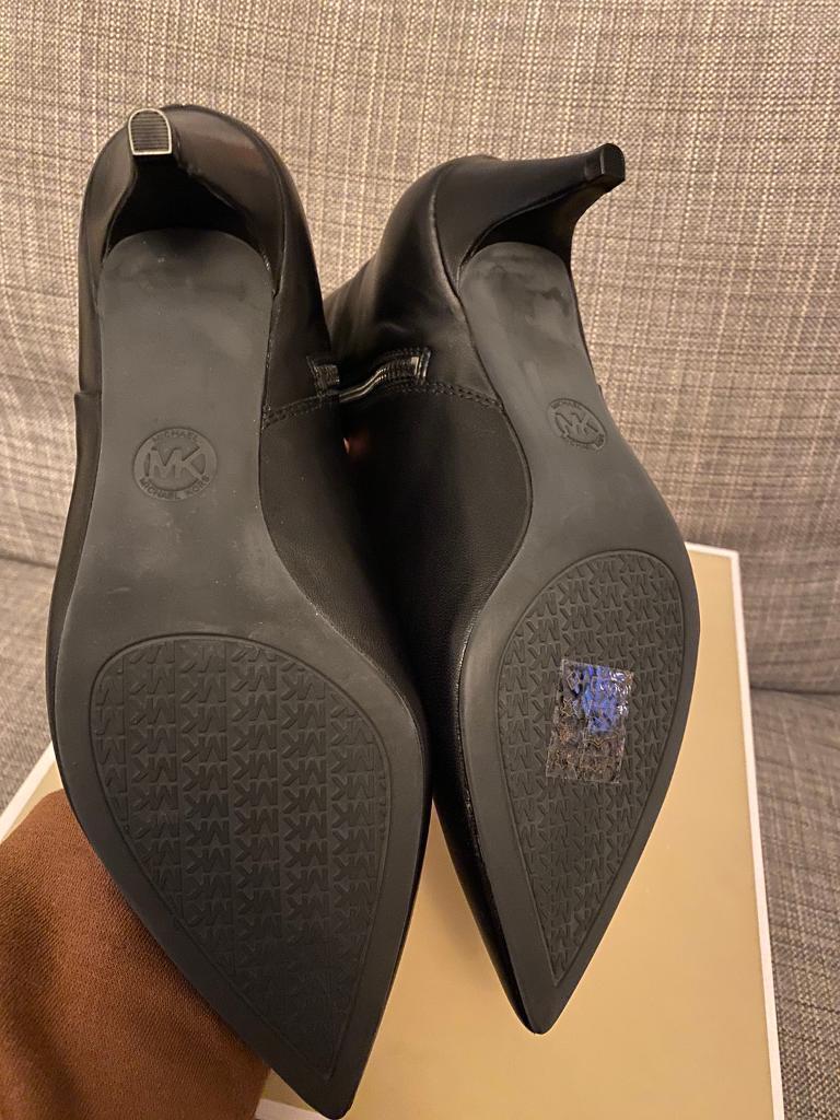 Michael Kors NEW IN PACKAGING Blaine Flex Kitten Heel Boots 38.5 / 5.5