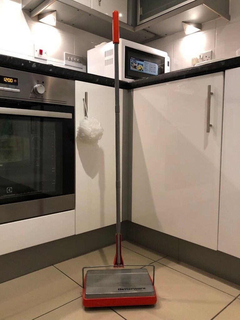 Betterware floor sweeper