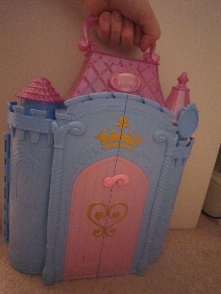 image for PALACE FOR PRINCESS/ BARBIE DOLL - Opens with drop-down bed - and lots more Disney items