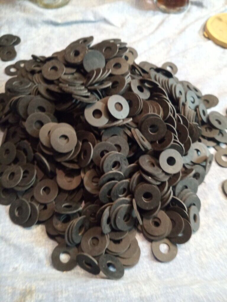 Fibre sealing washers for roof screws, screw nails, external bolts