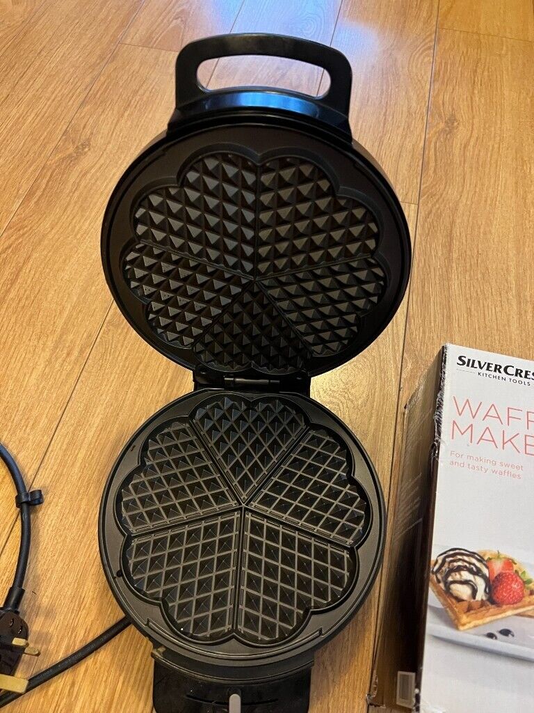 waffle maker  silvercrest used once 