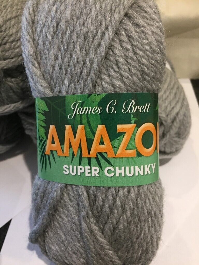 5 X 100 GRAM  BALLS OF JAMES C BRETT AMAZON SUPER CHUNKY KNITTING WOOL