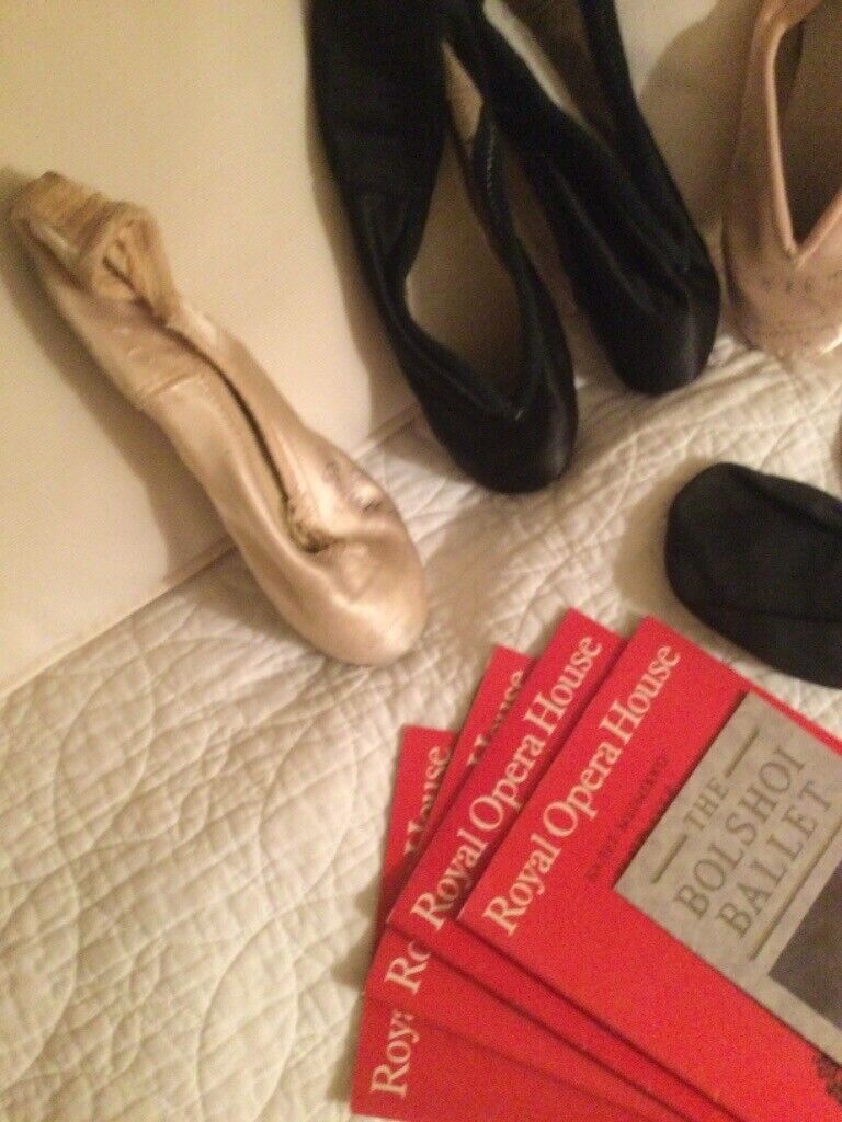 Ballet Shoes & Programmes from the Bolshoi at the ROH 1986
