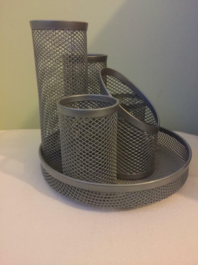 STORAGE HOLDER