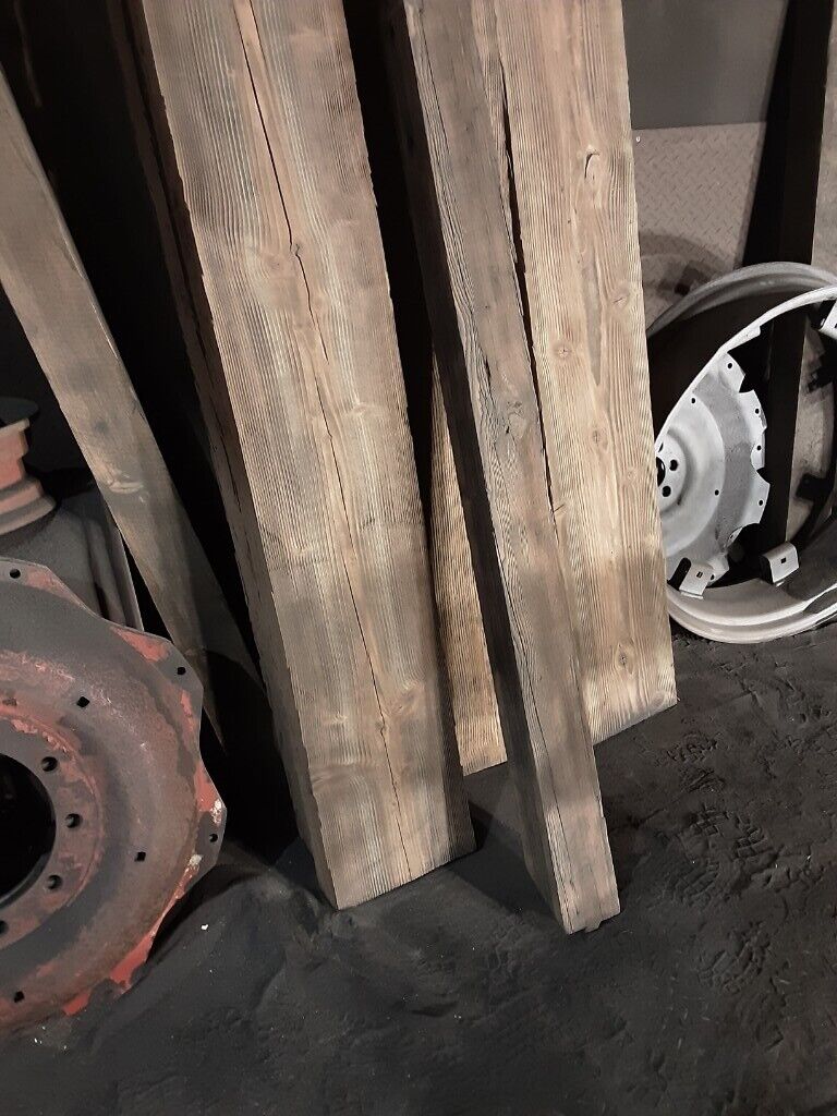 Reclaimed pine wooden beams 