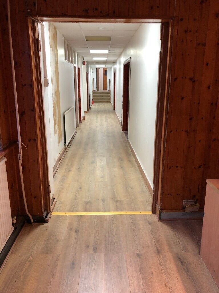 EAST HAM - 50-SEATER D1 HALL TO RENT - KITCHEN AND CHILDREN’S ROOM - 2 SERVICES WEEKLY- 1 ALL-NIGHT
