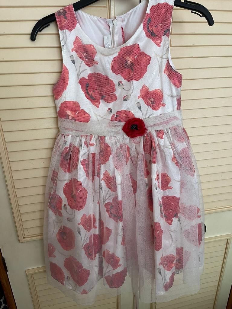 Girls dress