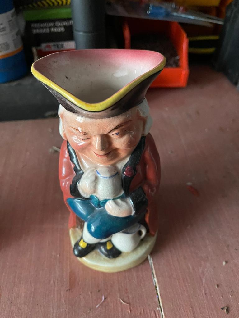 Porcelain mug