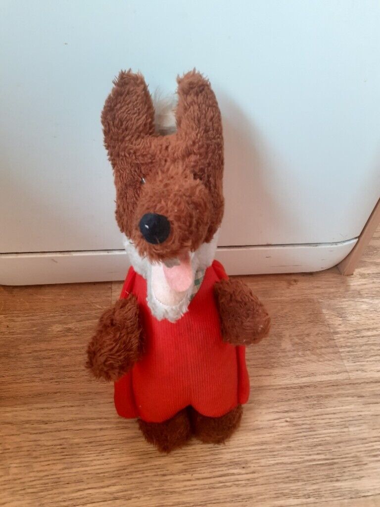 vintage 70s / 80s basil brush talking toy