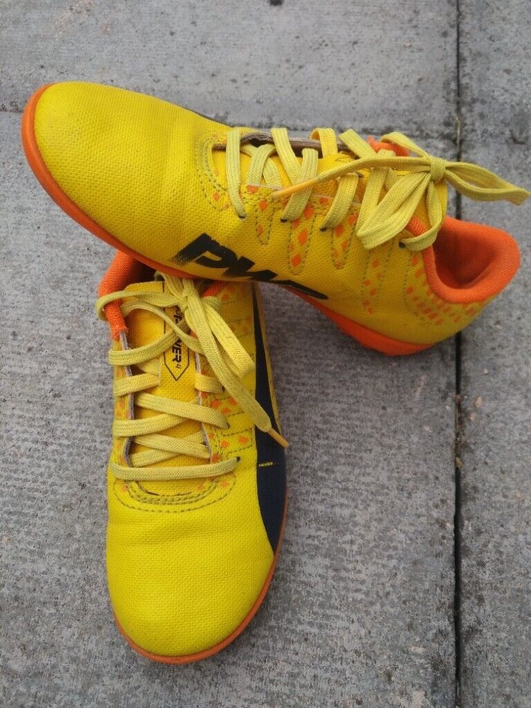 image for Unisex Yellow Puma Evo Power Indoor Football Boots Size 2.5