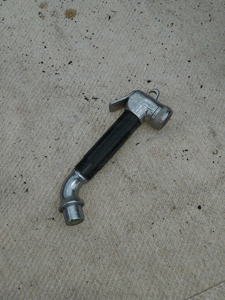 90s caravan shower head