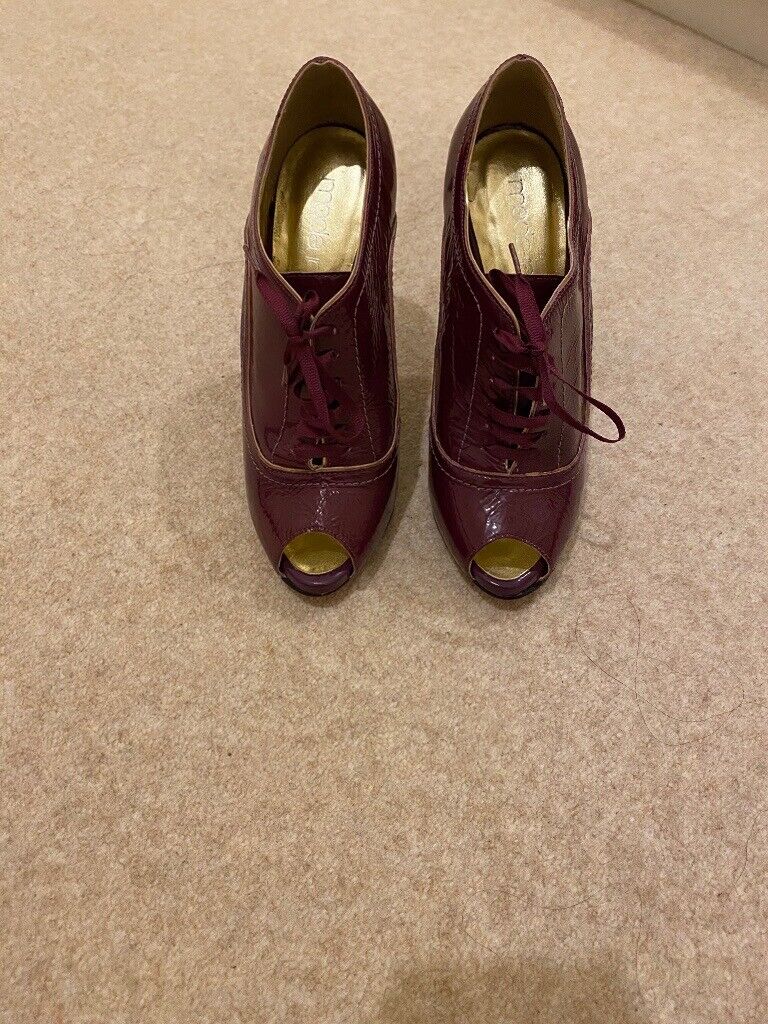 Peep toe booties high heel 