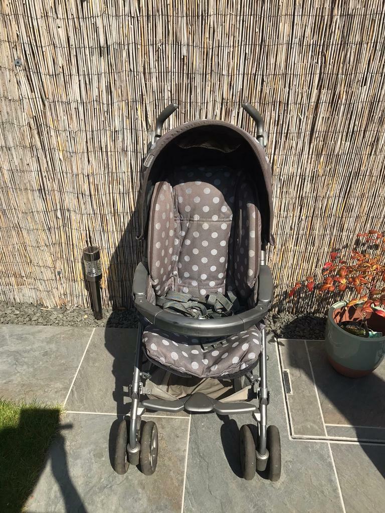 M&P’s Mama & Papas Grey Polka dot Pliko Pramette including car seat and base - Ipswich