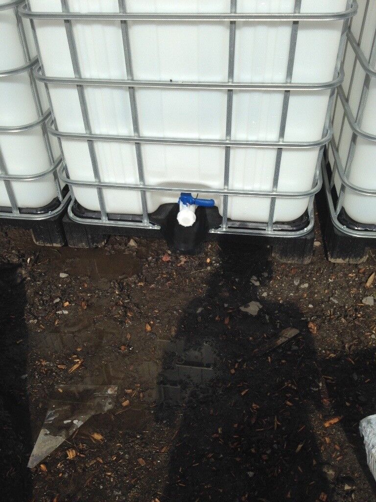 1000 litre IBC Water/Storage tanks