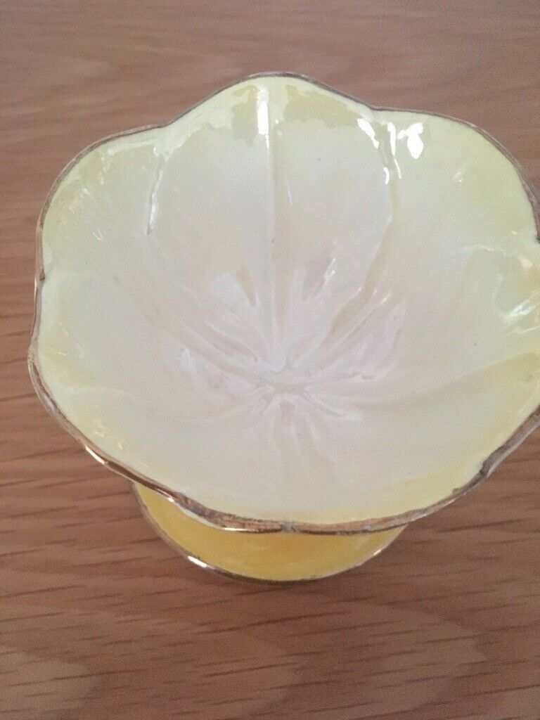 Vintage Art Deco Mailing Lustre Ware Sundae Grapefruit Comport Tulip Dishes