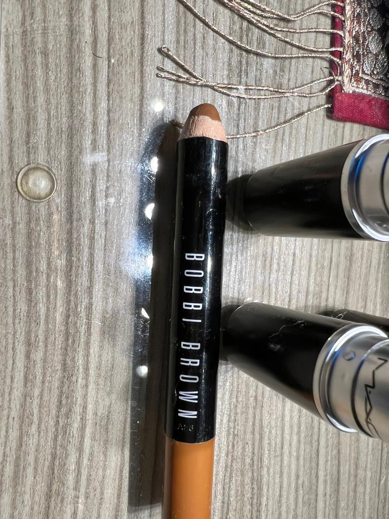 2 X MAC lipstick & Bobby Brown lip pencil 