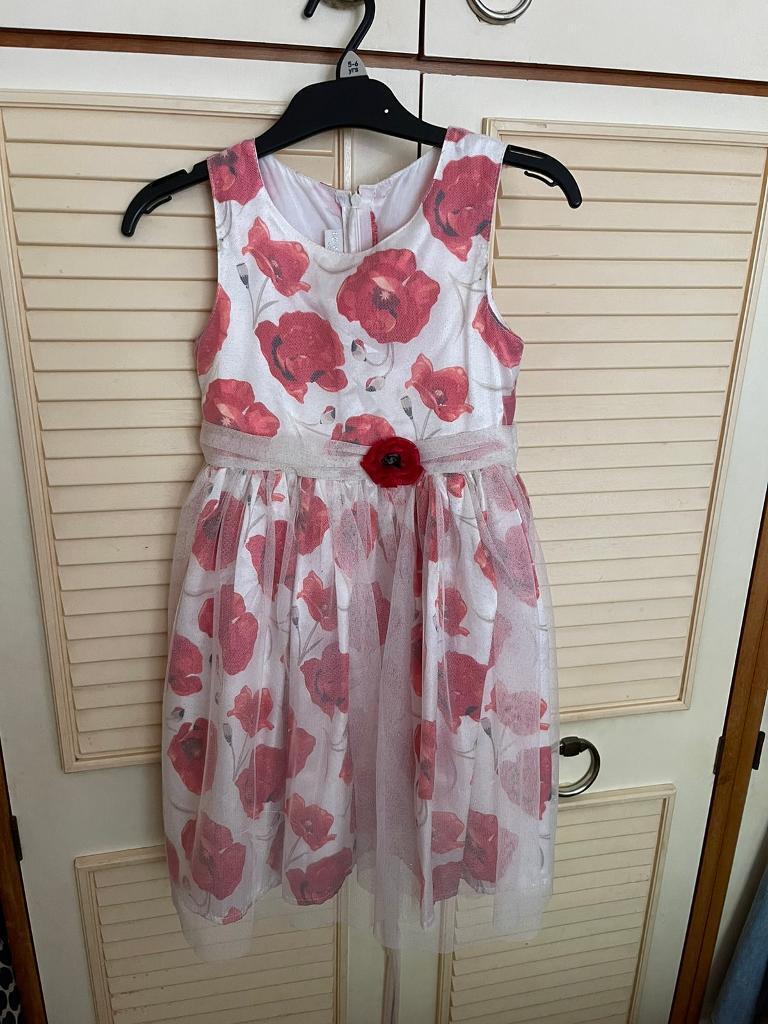 Girls dress